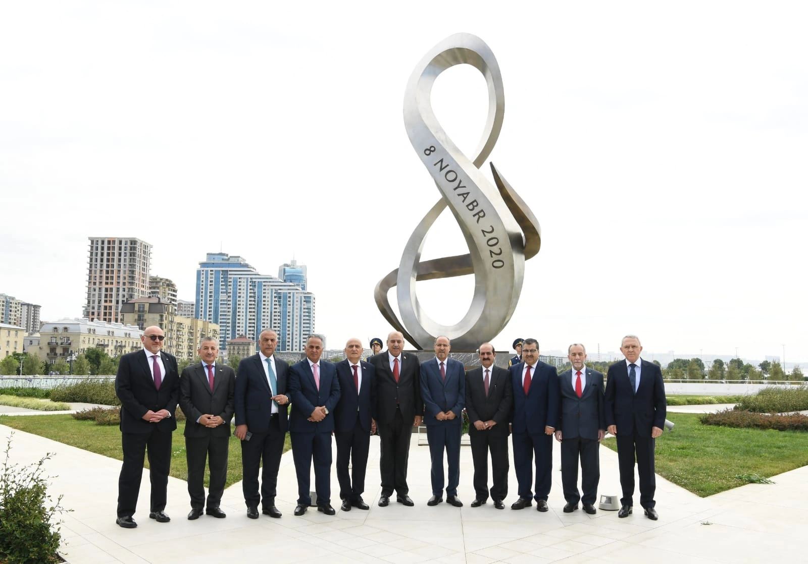 İordaniya Haşimilər Krallığı Nümayəndələr Palatasının spikeri Fəxri xiyabanı və Zəfər parkını ziyarət edib - FOTO