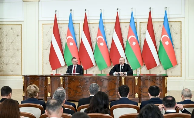 Azərbaycan və Latviya Prezidentləri mətbuata bəyanatlarla çıxış ediblər - YENİLƏNİB + FOTO