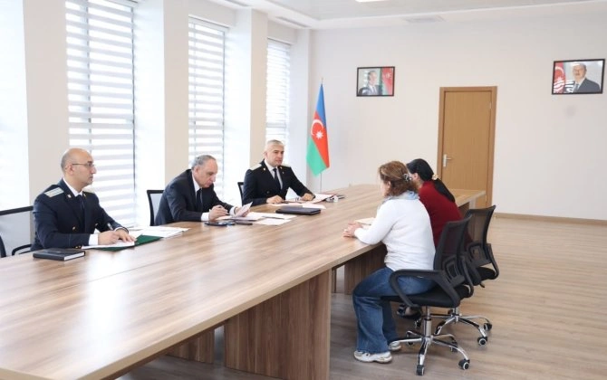 Baş prokuror Gəncədə vətəndaşları qəbul etdi - FOTOLAR