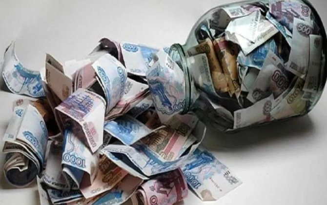 Bacısının nişanında dayısı arvadının bir balon pulunu oğurladı