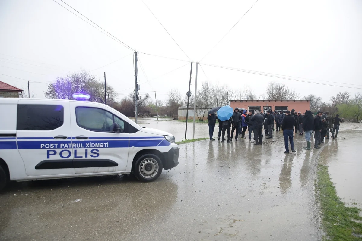 Xaçmazda selin fəsadları: 500-dən çox evi su basıb, avtomobil körpüsü dağılıb - FOTO - VİDEO
