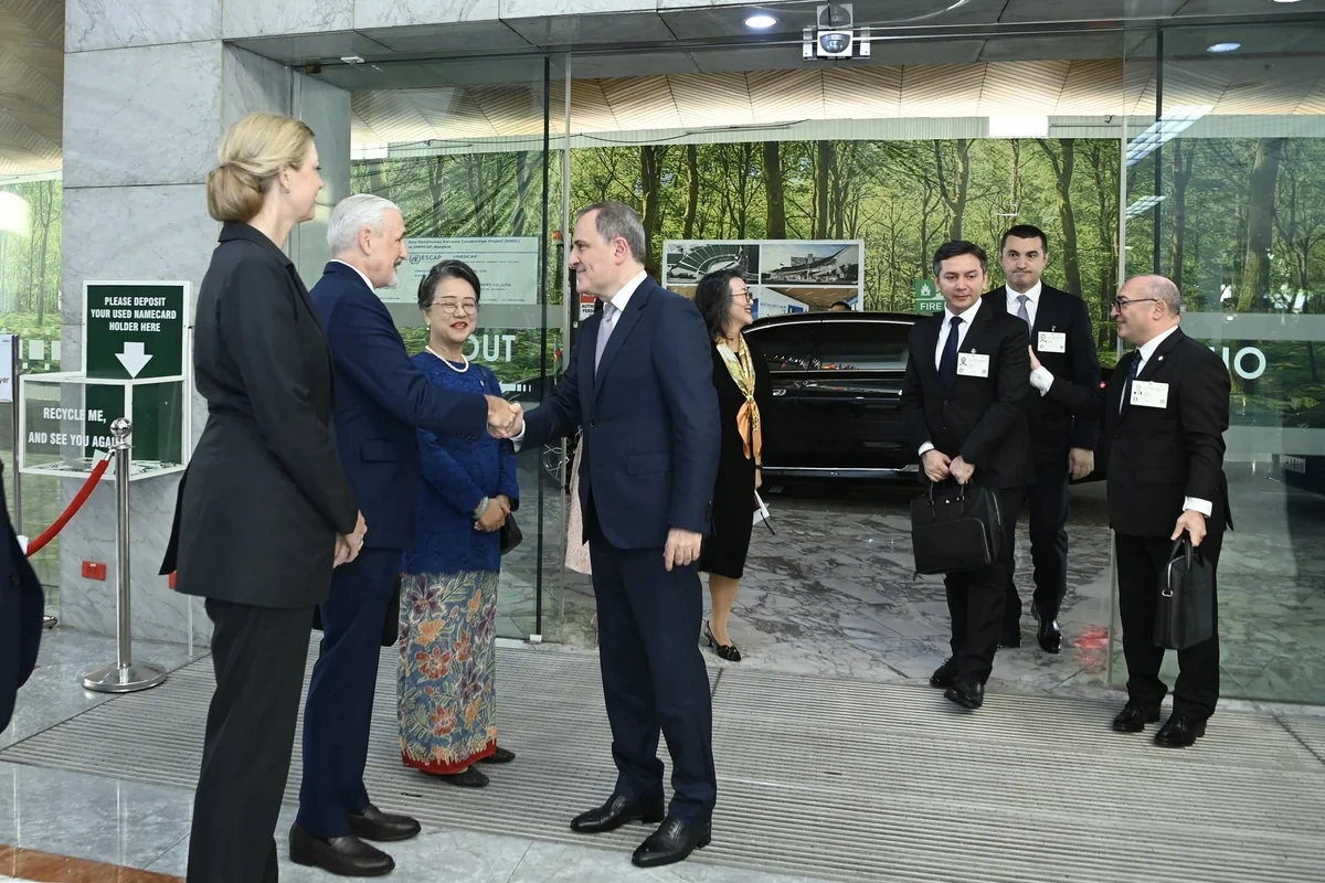 Azərbaycan XİN rəhbəri Banqkokda səfərdədir - FOTO