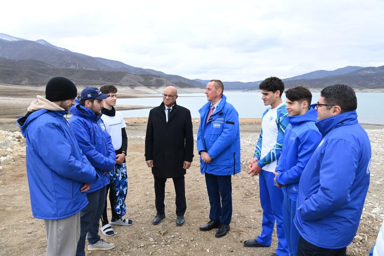 Beynəlxalq kanoe federasiyalarının prezidentləri Sərsəng su anbarına baxış keçiriblər - FOTO