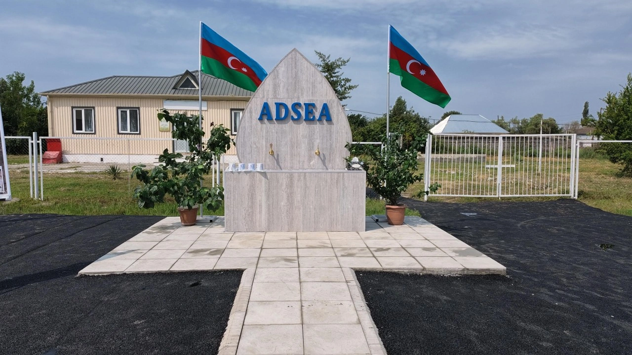 ADSEA daha bir kəndi içməli su ilə təmin edib - FOTOLAR