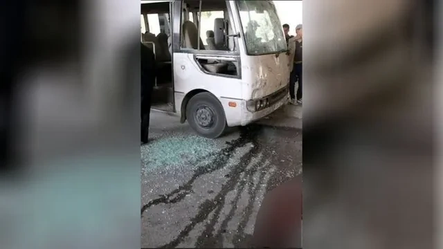Hərbçiləri daşıyan avtobusa hücum - Ölənlər var - FOTO