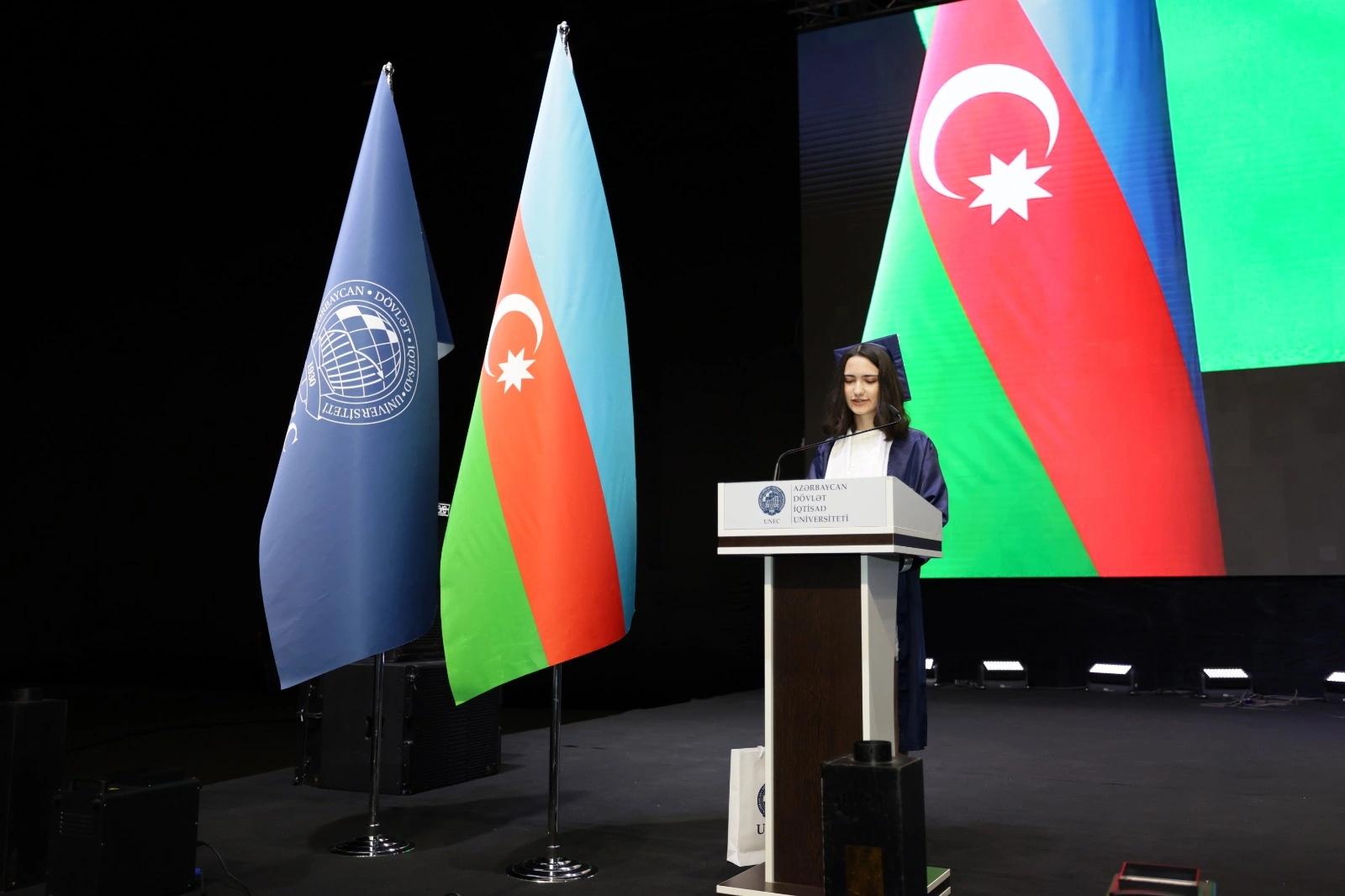 UNEC-in təntənəli Məzun Günü keçirilib: 6091 tələbə məzun olub - FOTO