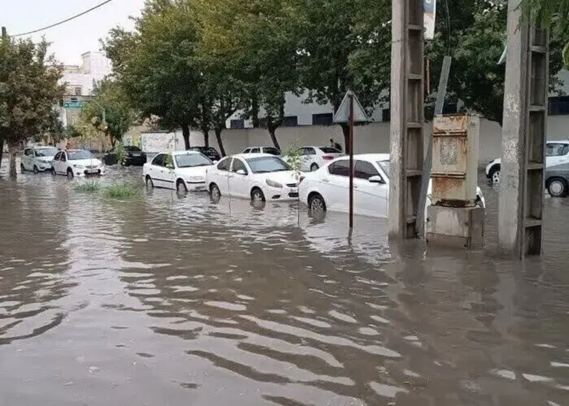 İranın şimalında güclü leysan daşqınlara səbəb oldu - VİDEO