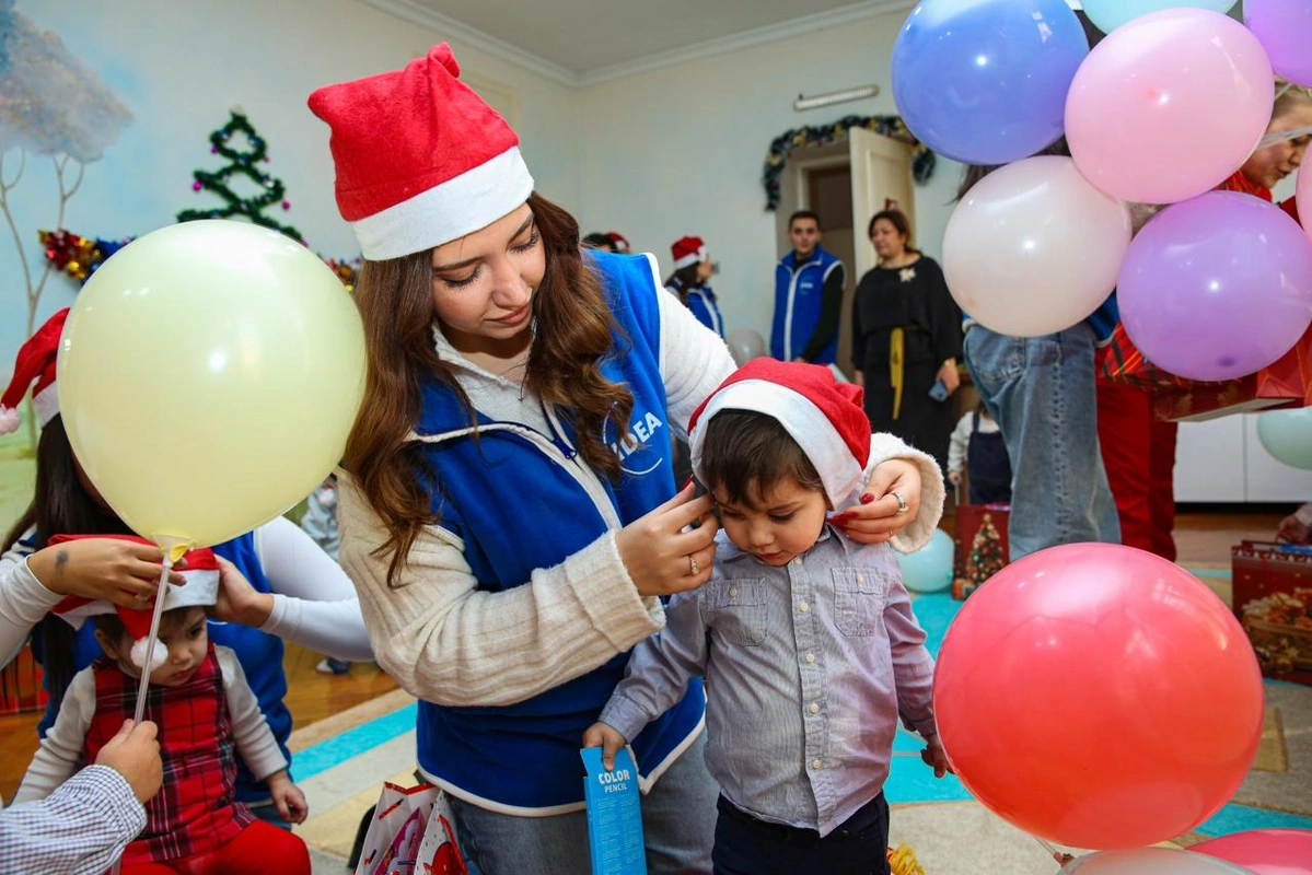 Leyla Əliyevanın təşəbbüsü ilə bir sıra uşaq müəssisələrində Yeni il tədbiri keçirilib - FOTO