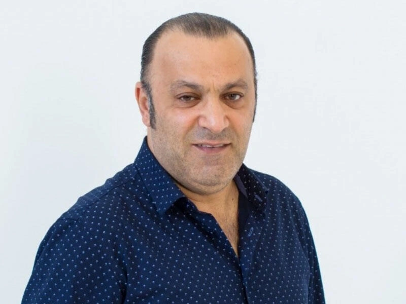 “Çoban həkimə görə böyrəyimi itirdim, ailəm donor oldu” - məhkəmədə qalib gələn müğənni həkimdən TƏZMİNAT aldı - FOTO+ÖZƏL