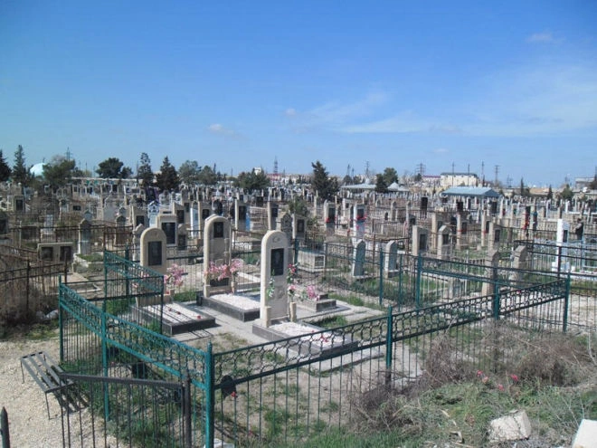 Tanınmış aktyorun məzar yerini başqasına satdılar: “Dedi ki, sən ölməyində ol, yer taparıq”-ÖZƏL