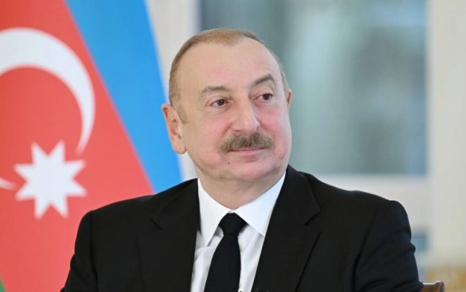 İlham Əliyev Yunanıstan prezidentini milli bayram münasibətilə təbrik etdi