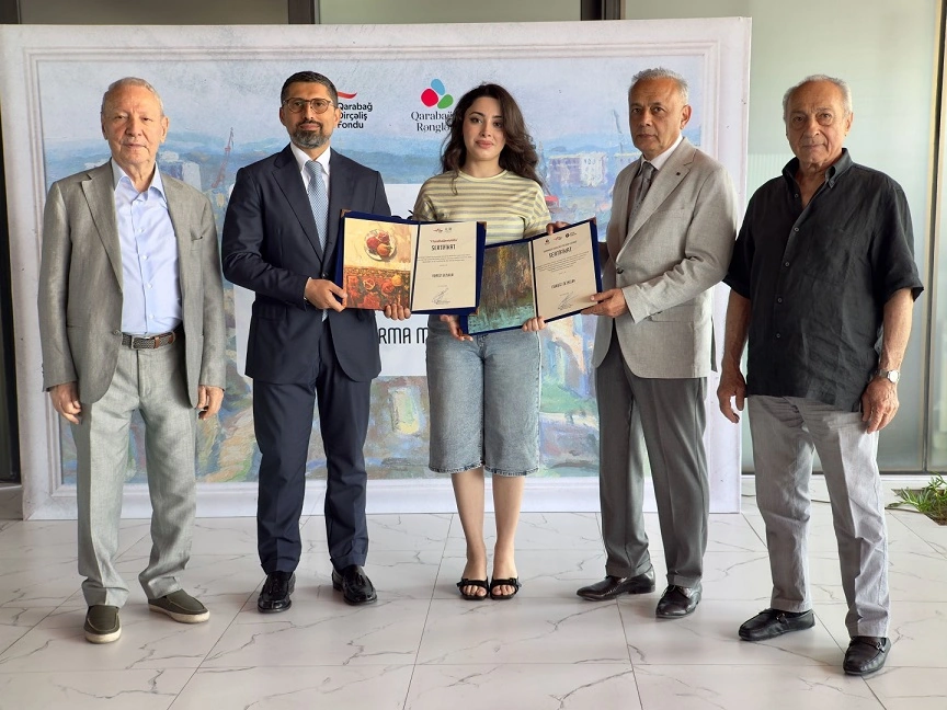 QDF “Qarabağın Rəngləri” (2026) layihəsində iştirak edən gənc rəssamları mükafatlandırdı