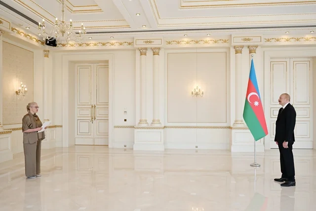 İlham Əliyev İsveçin Azərbaycana yeni təyin olunmuş səfirini qəbul etdi - FOTO