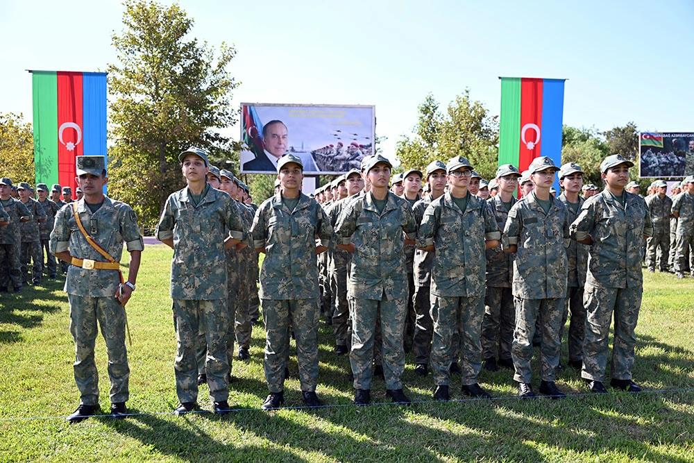 Heydər Əliyev adına Hərbi İnstitutda andiçmə mərasimi keçirildi - FOTO/VİDEO