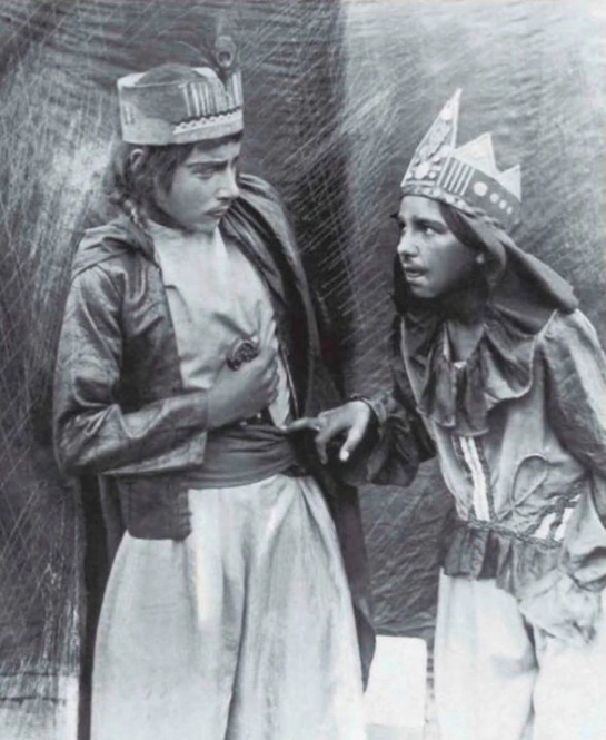 “Atam Heydər Əliyevin aktyor müəllimi olub, birlikdə qardaşımla yataqxanada qalıblar” - FOTO+ÖZƏL
