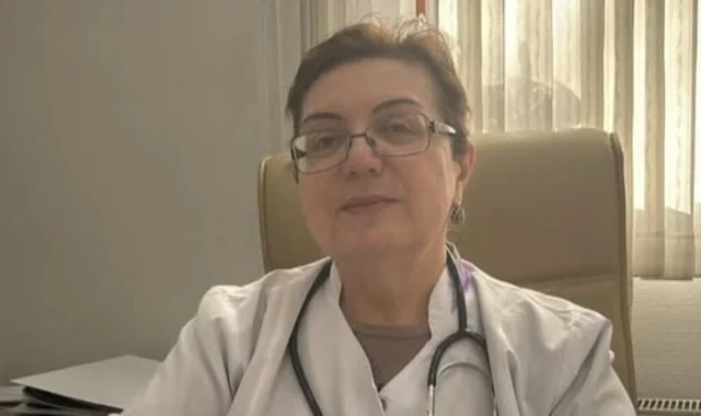 Saxta sənəd hazılamaqda və dərman satmaqda ittiham olunan həkimə hökm oxundu - FOTO