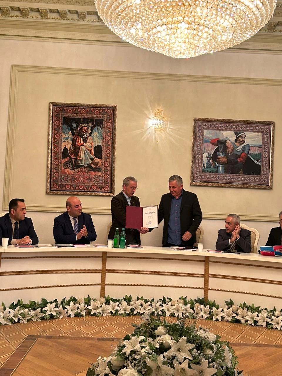 Yazıçı-publisist Emil Nəsirlinin yeni kitabının təqdimatı keçirildi - FOTO