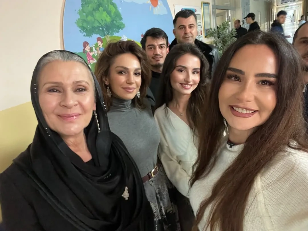 Leyla “Uzak Şehir”də - FOTO