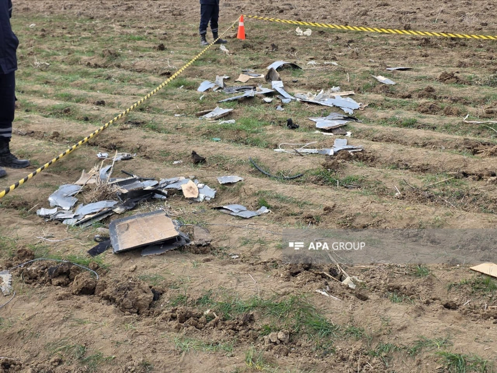 Naxçıvanda İran dronunun düşdüyü məktəb binasının yaxınlığından FOTOLENT