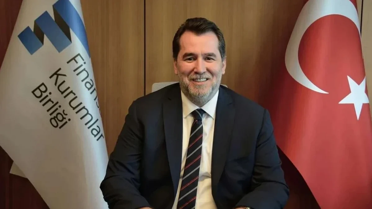 Türkiyədə "fond qalmaqalı"nda adı hallanan qurum sədri ölü tapıldı