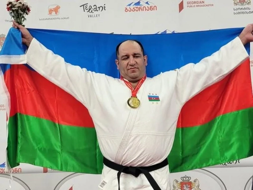 İlham Zəkiyev 10-cu dəfə Avropa çempionu oldu