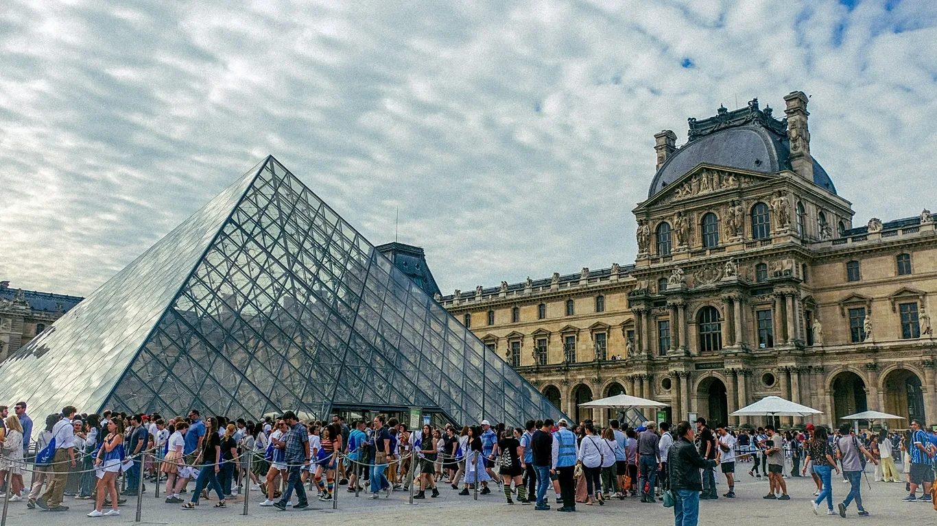 "Fransa 2025-ci ildə dünyanın ən populyar turizm məkanı olub" - "Euronews"