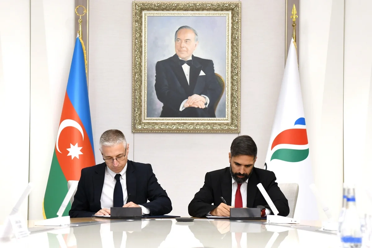 Rövşən Nəcəf Karlo Korsi ilə görüşüb - FOTO