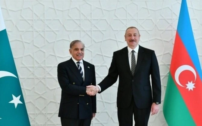 Prezident Şahbaz Şərifi təbrik etdi