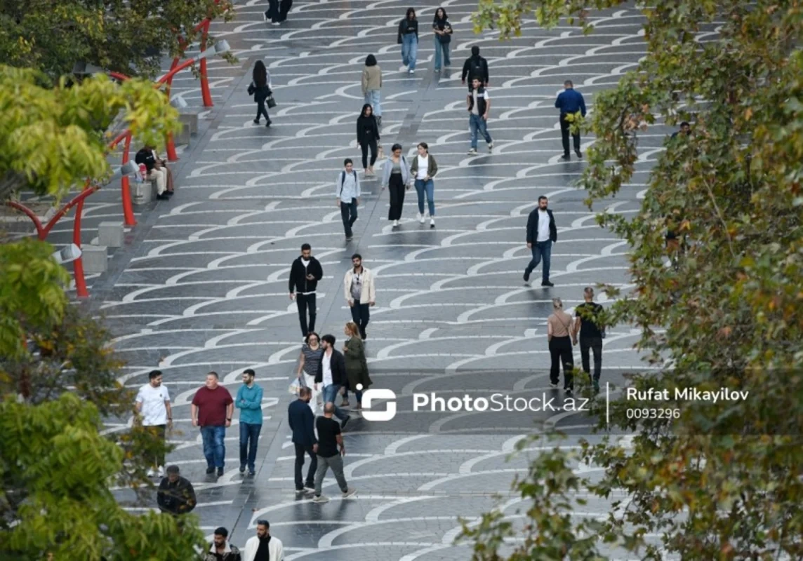 Gənclər niyə regionlara qayıtmaq istəmirlər? - "Əgər real karyera imkanları yaradılsa..." - FOTO