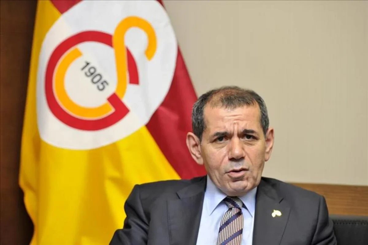 "Qalatasaray"ın prezidenti 15 günlük futboldan uzaqlaşdırıldı