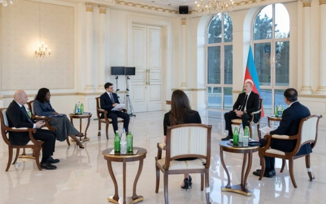 Azərbaycan Prezidenti: Biz BMT Nizamnaməsi üzərində olan dünyada yaşamırıq, torpaq üzərində yaşayırıq, ona görə də güclü olmalıyıq