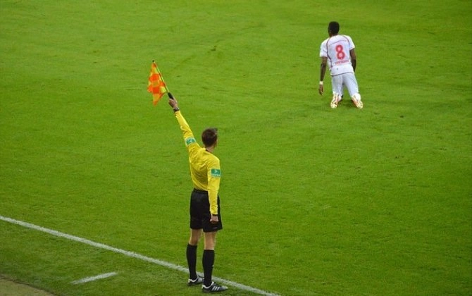 UEFA ofsayd qaydasının dəyişdirilməsi təklifini dəstəkləmədi