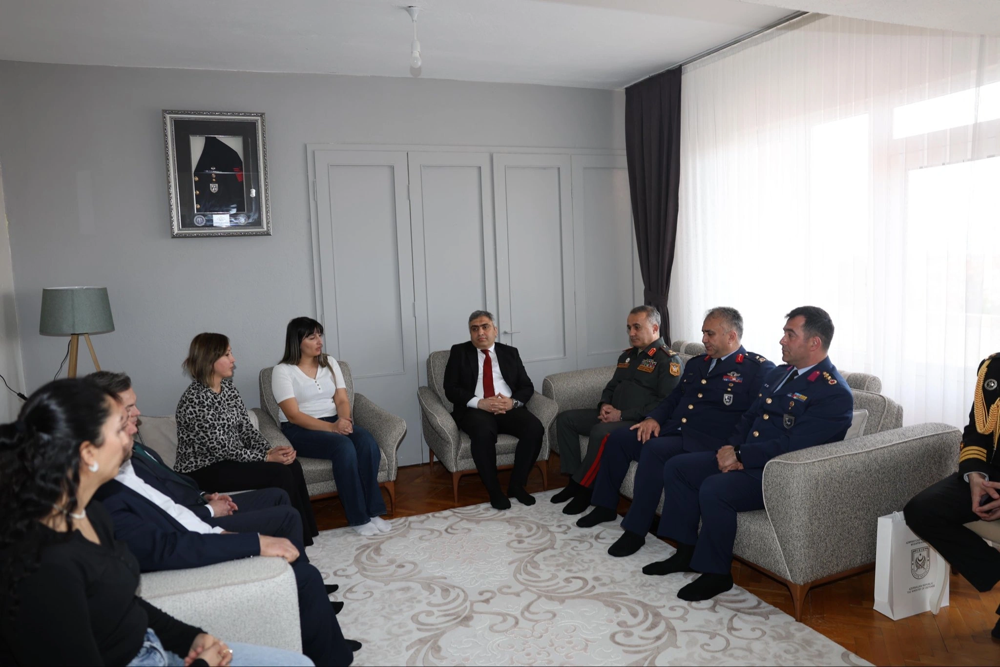 Azərbaycanın hərbi attaşesi Amasiyada şəhid ailələrini ziyarət etdi - FOTO