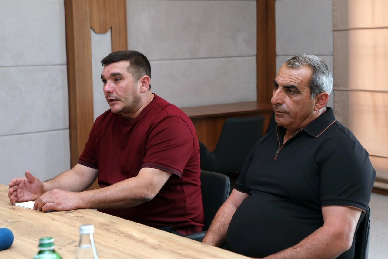 Azər Məmmədov Cəbrayılda vətəndaşların müraciətlərini dinlədi - FOTOLAR