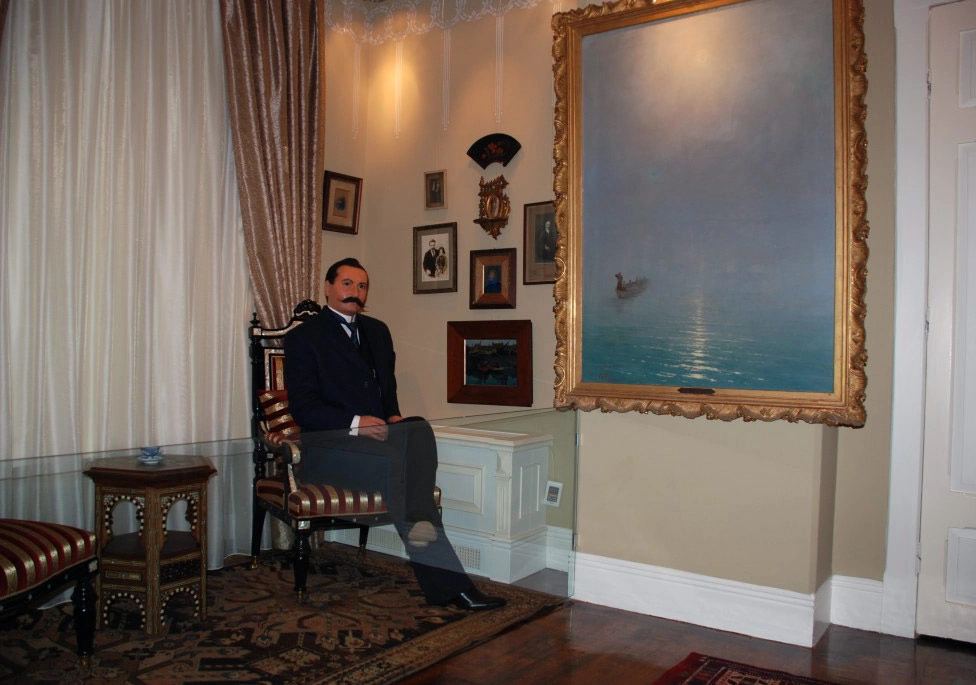 Tofiq Fikrəti anmaq və anlamaq... - O, niyə İstanbulu "min ərin artığı dul qız" adlandırmışdı?
