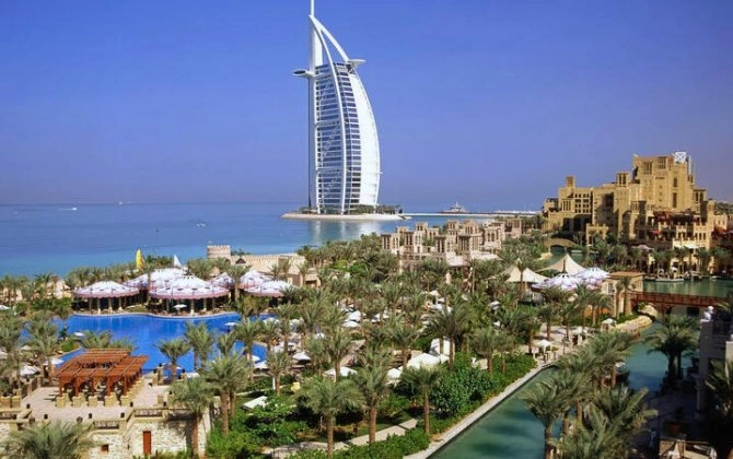 "Reuters": Dubay və Əbu-Dabidə partlayışlar baş verib