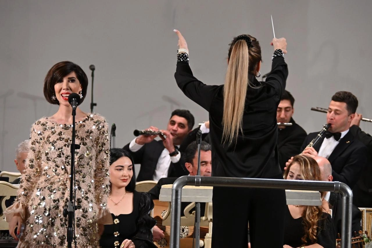 Xalq şairi Fikrət Qocanın 90 illiyinə həsr olunan konsert keçirildi - FOTOLAR