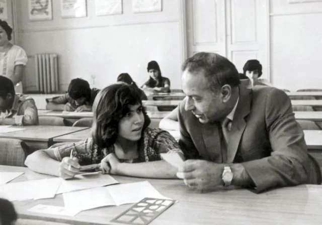 "Mən yer üzündə müəllimdən yüksək ad tanımıram" - Ulu öndərin təhsilə verdiyi müstəsna dəyər - FOTO