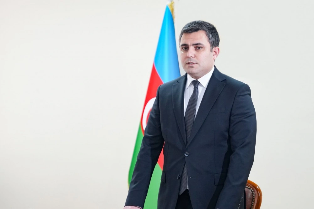 Prezidentin nümayəndəsi Naxçıvanın yeni Baş nazirini kollektivə təqdim etdi - FOTOLAR