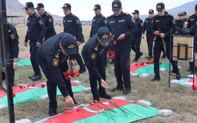 Xocalıda Anım Günü ilə bağlı Şəhidlər xiyabanı ziyarət olunub - FOTO