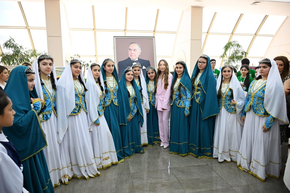Alena Əliyeva “Zəkaların mübarizəsi II” olimpiadasının final mərhələsində - FOTOLAR