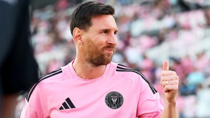 Rusların ən çox sevdiyi futbolçu bəlli oldu – Messi deyil