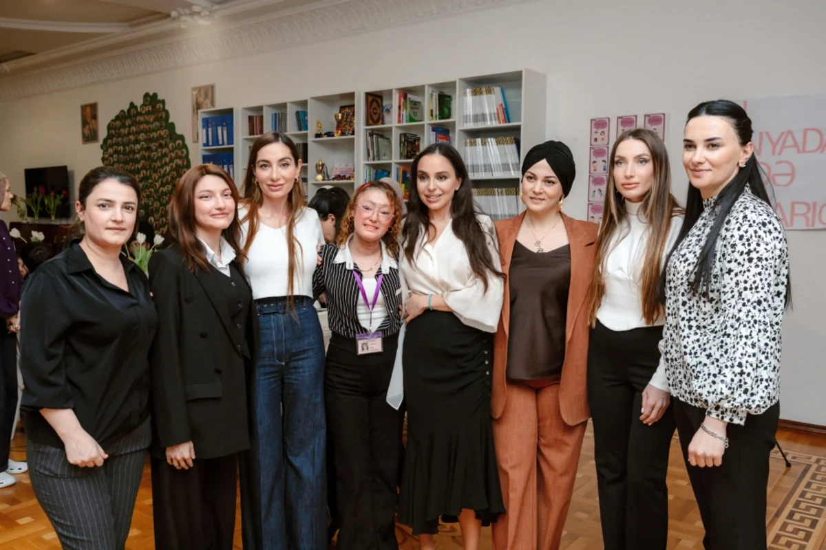 Leyla Əliyeva, Arzu Əliyeva və Alyona Əliyeva "Yaşama Dəstək" Mərkəzində olublar - FOTO
