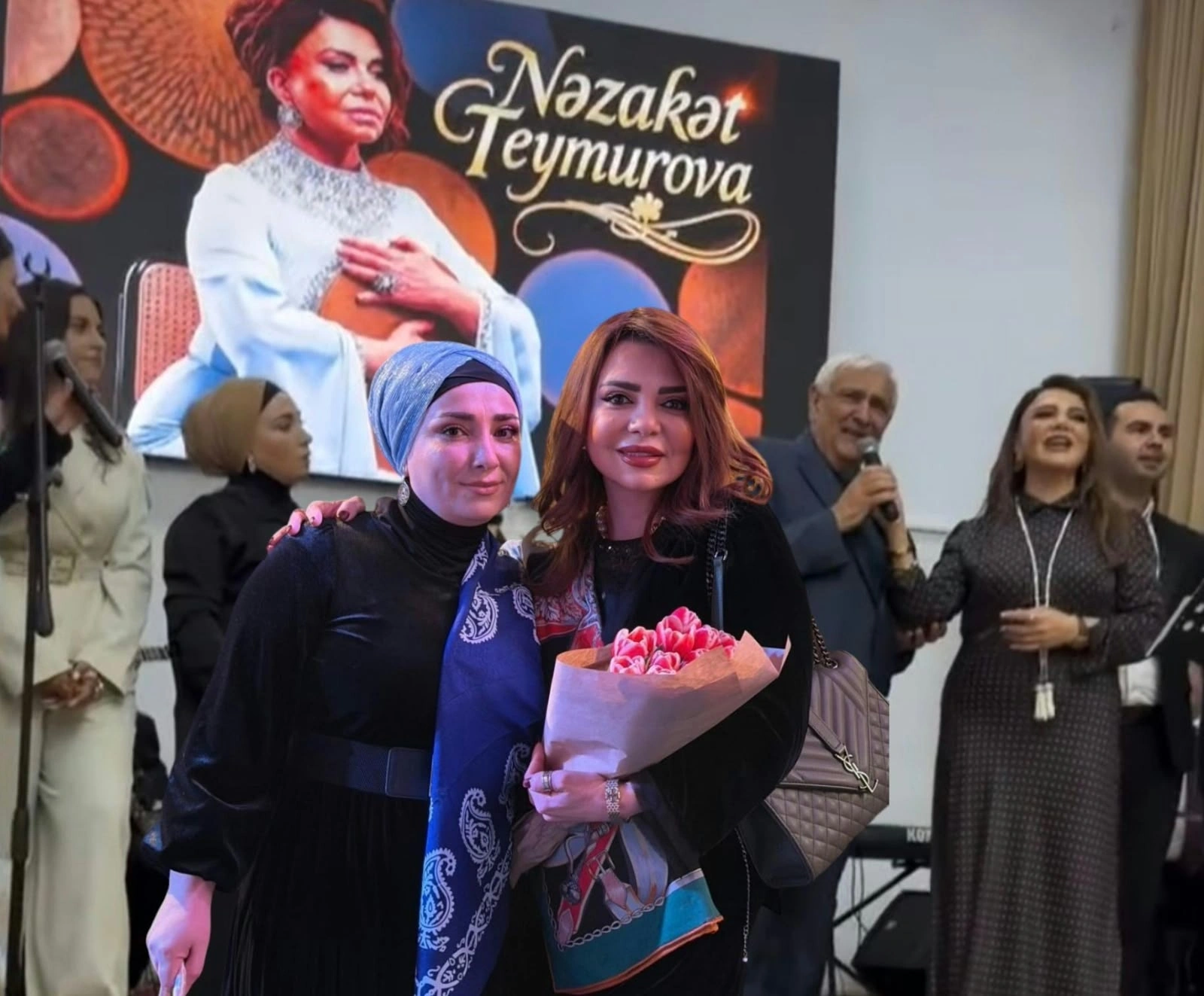 “Biz dinə qarşı deyilik; mənim də hicablı tələbələrim var- sabah biz də vahid formaya keçsək, geyinməyə məcburuq”