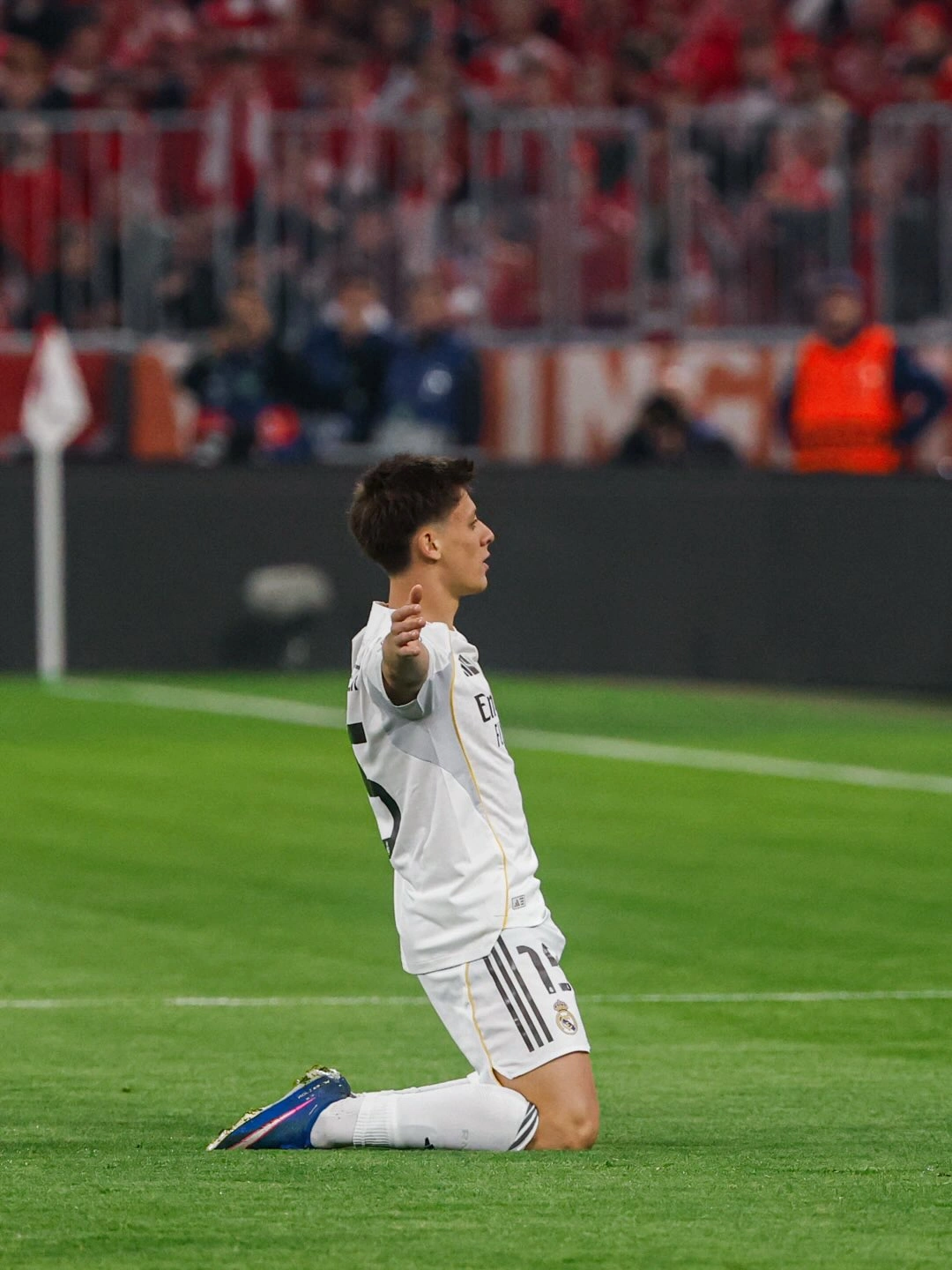 “Bavariya”ÇL-in yarımfinalda -YENİLƏNİB