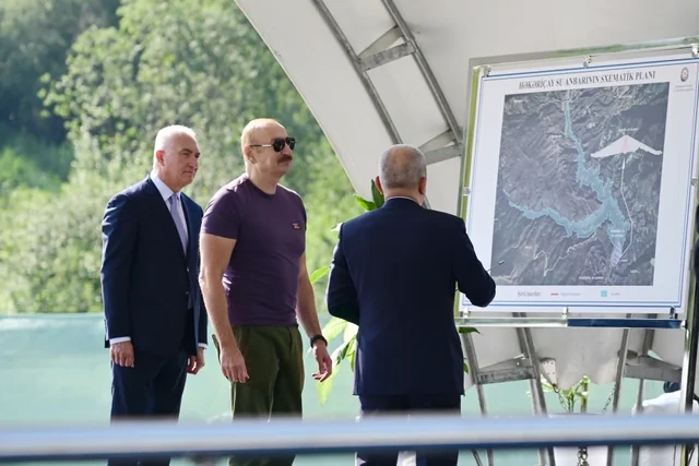 İlham Əliyev Laçında "Həkəriçay" su anbarının təməlini qoydu - FOTO
