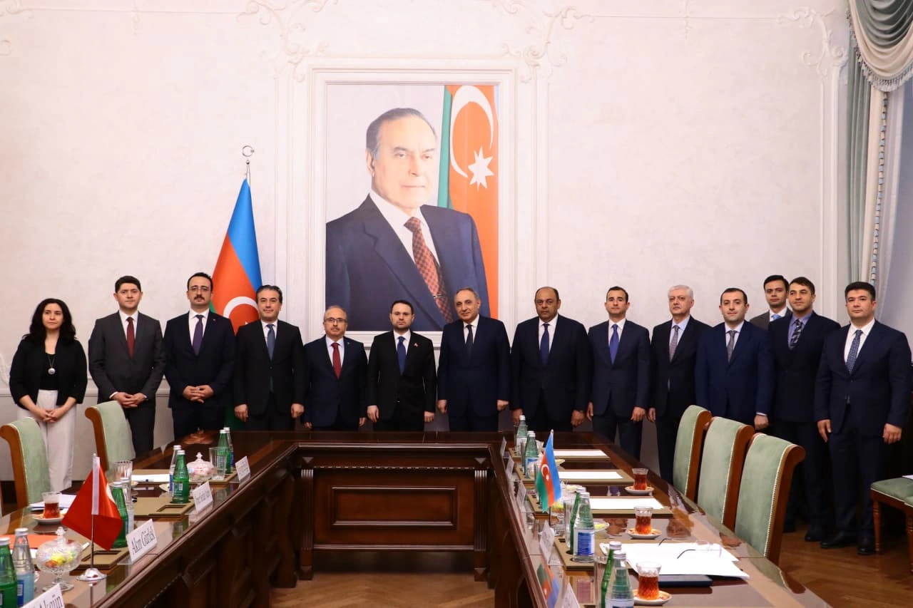 Kamran Əliyev Türkiyənin ədliyyə naziri Akın Gürleklə görüşdü - FOTO