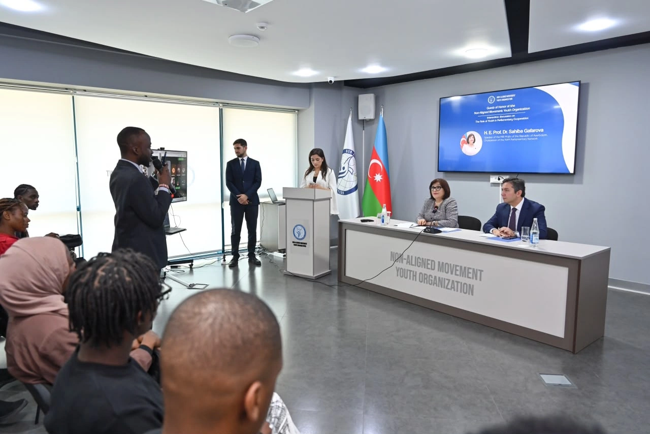 Sahibə Qafarova Qoşulmama Hərəkatının Gənclər Təşkilatının Baş Qərargahında çıxış edib - FOTO