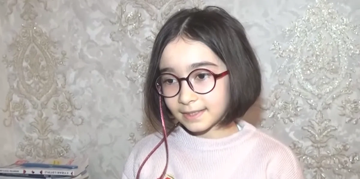 Üç ayda doqquz medal qazanan şagird: "Qarşıma məqsəd qoymuşam ki, ABŞ-də qalib gəlim" - VİDEO