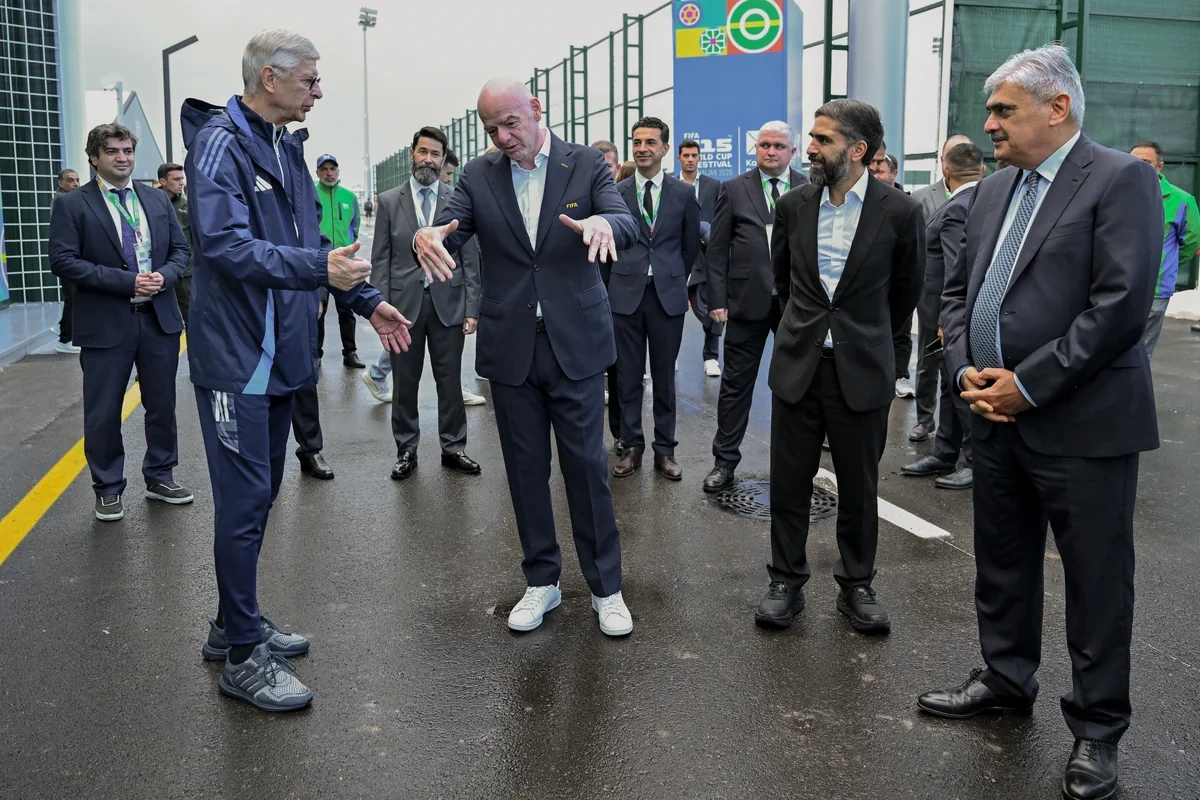 İnfantino və AFFA rəhbərliyi Hövsan Yarış Kompleksini ziyarət ediblər - FOTO